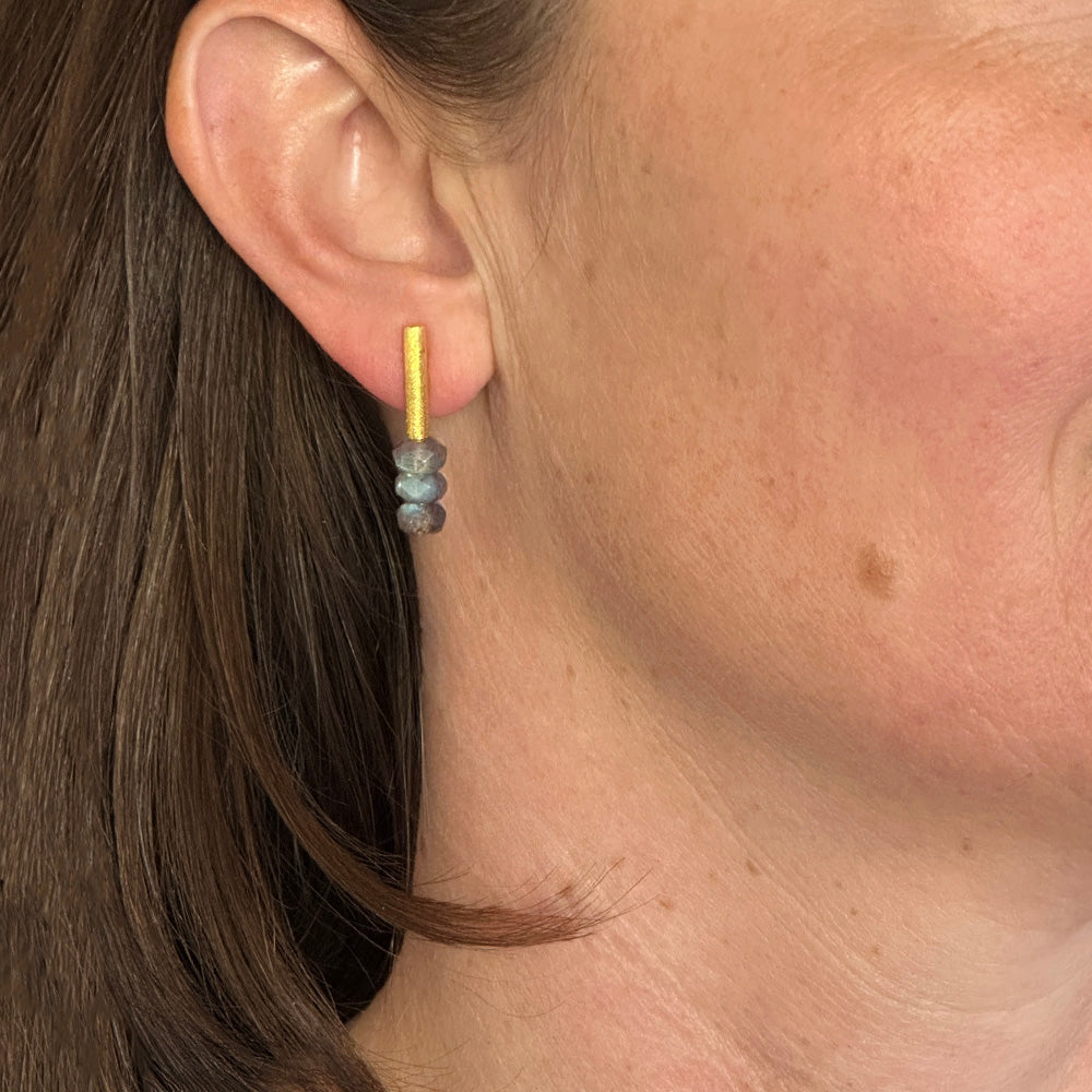Tube Earrings in 24K Yellow Gold with Labradorite Beads