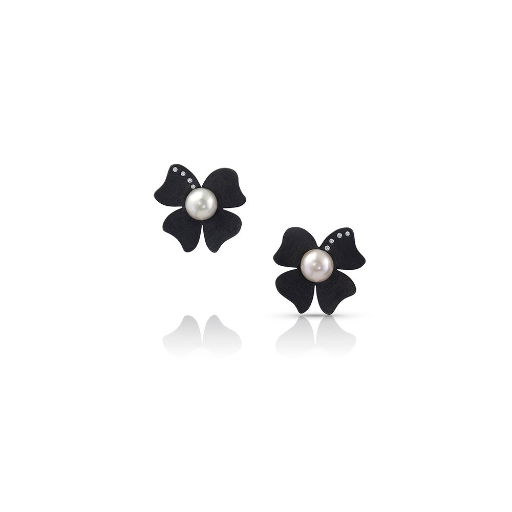 Shadow earrings with fresh water pearls and diamonds