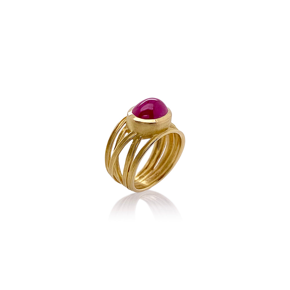 5 Ribbon Ring with Ruby Cabochon