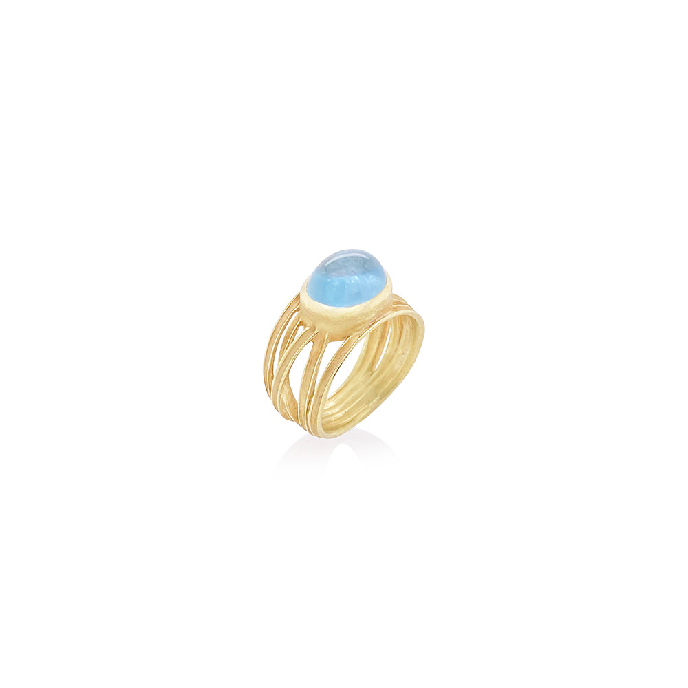 5 blades oval aquamarine cabochon ring