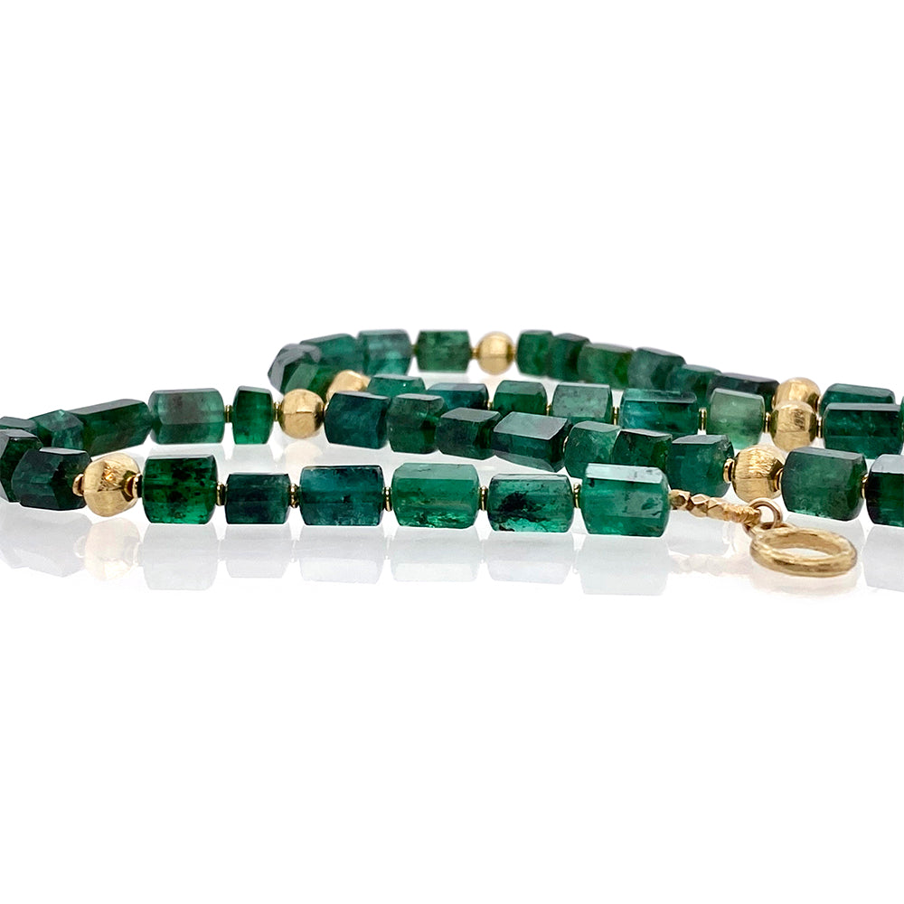 hexagonal emerald bead necklace