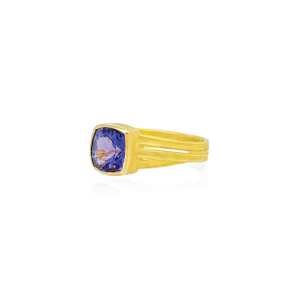 cushion cut Tanzanite ring