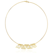 Ribbon necklace