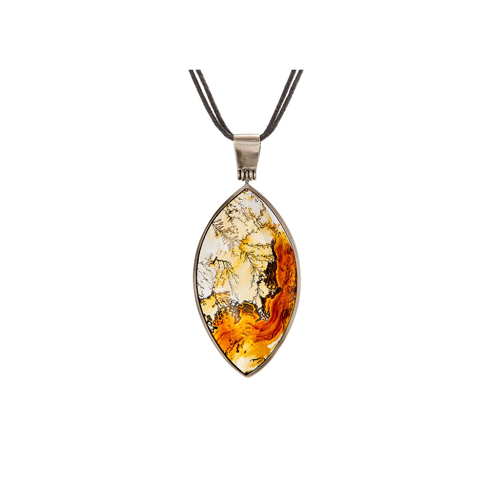 dendritic agate pendant