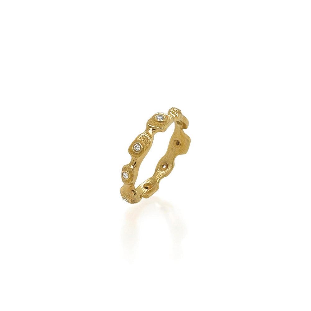 Segment Ring with Diamonds