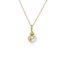 tahitian pearl pendant with shell
