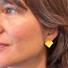Square Stardust earrings in 18k