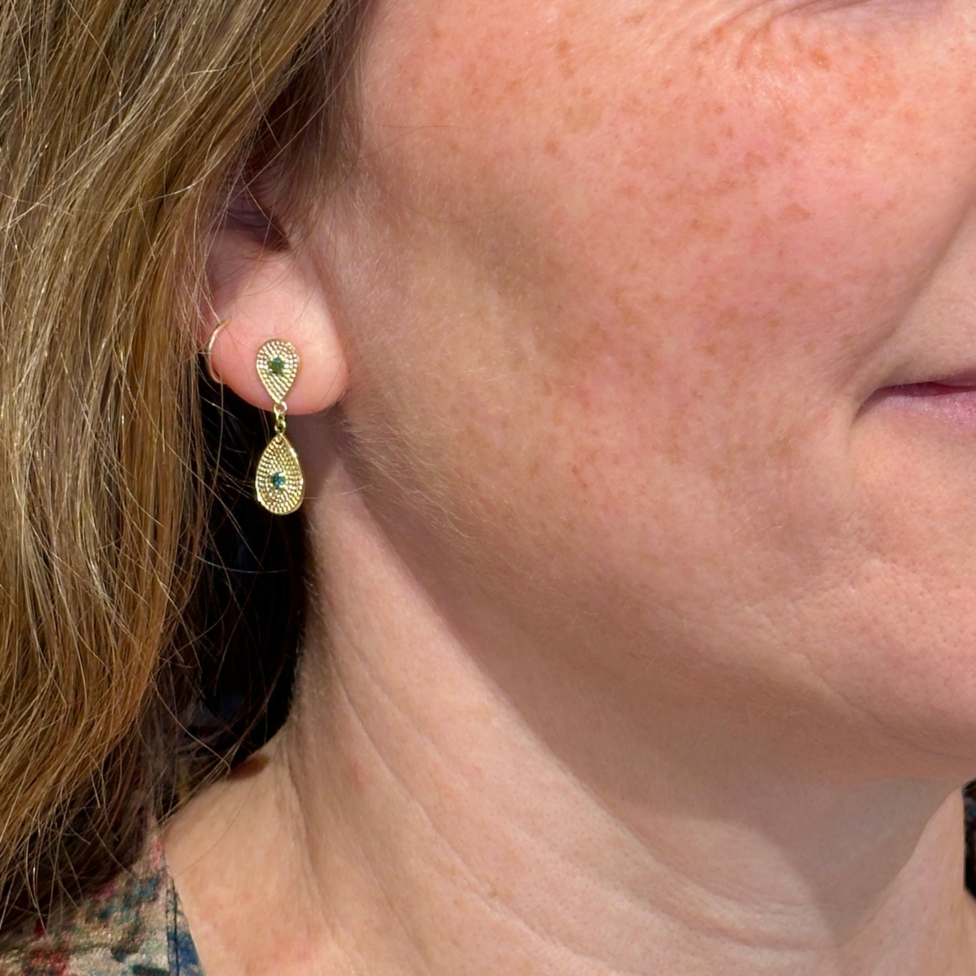 La Plage double tear drop earring with colored diamonds