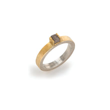 3.5 mm wide diamond cube ring