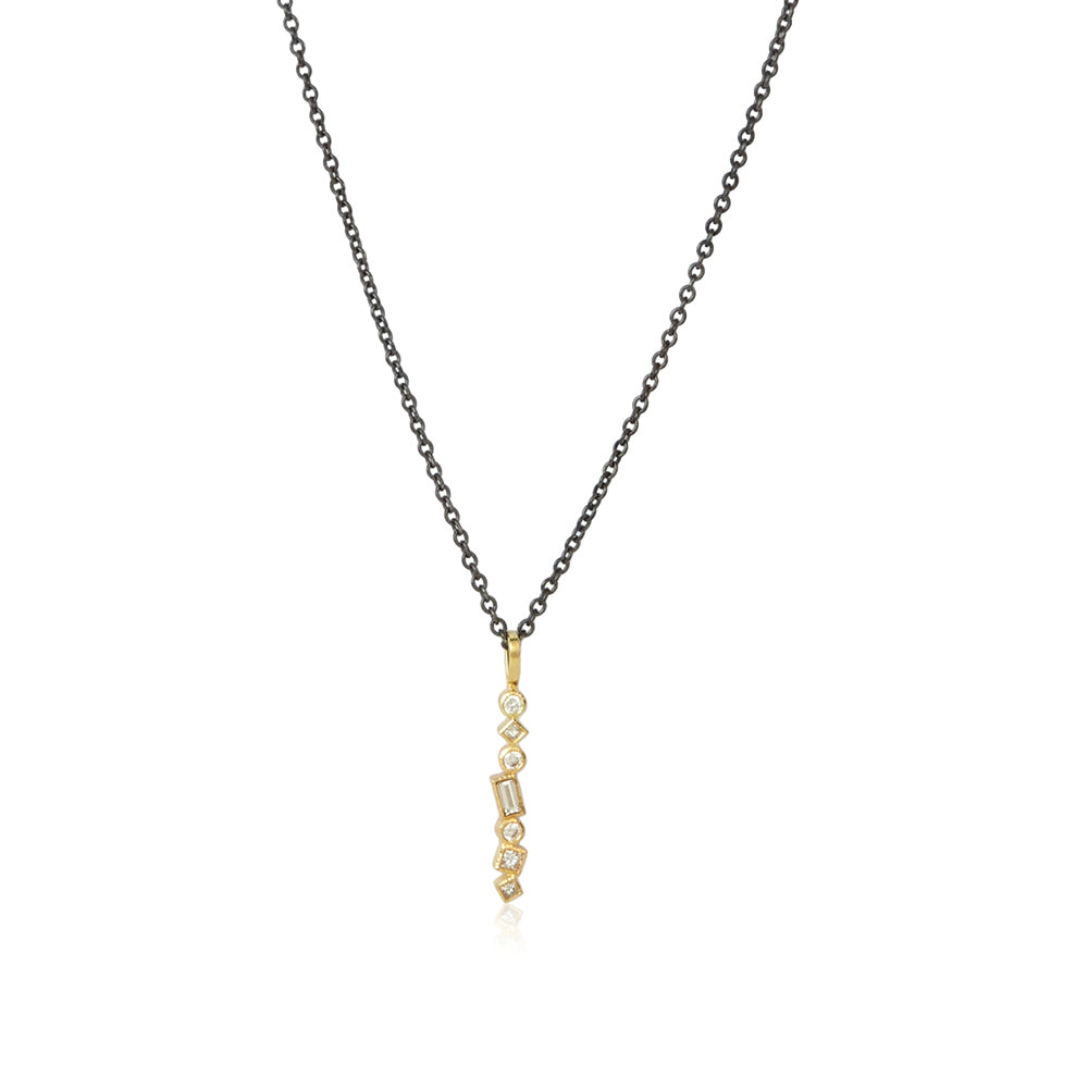 short confetti pendant