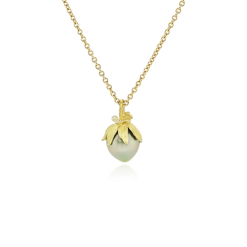 "Strawberry" Grey Tahitian Pearl