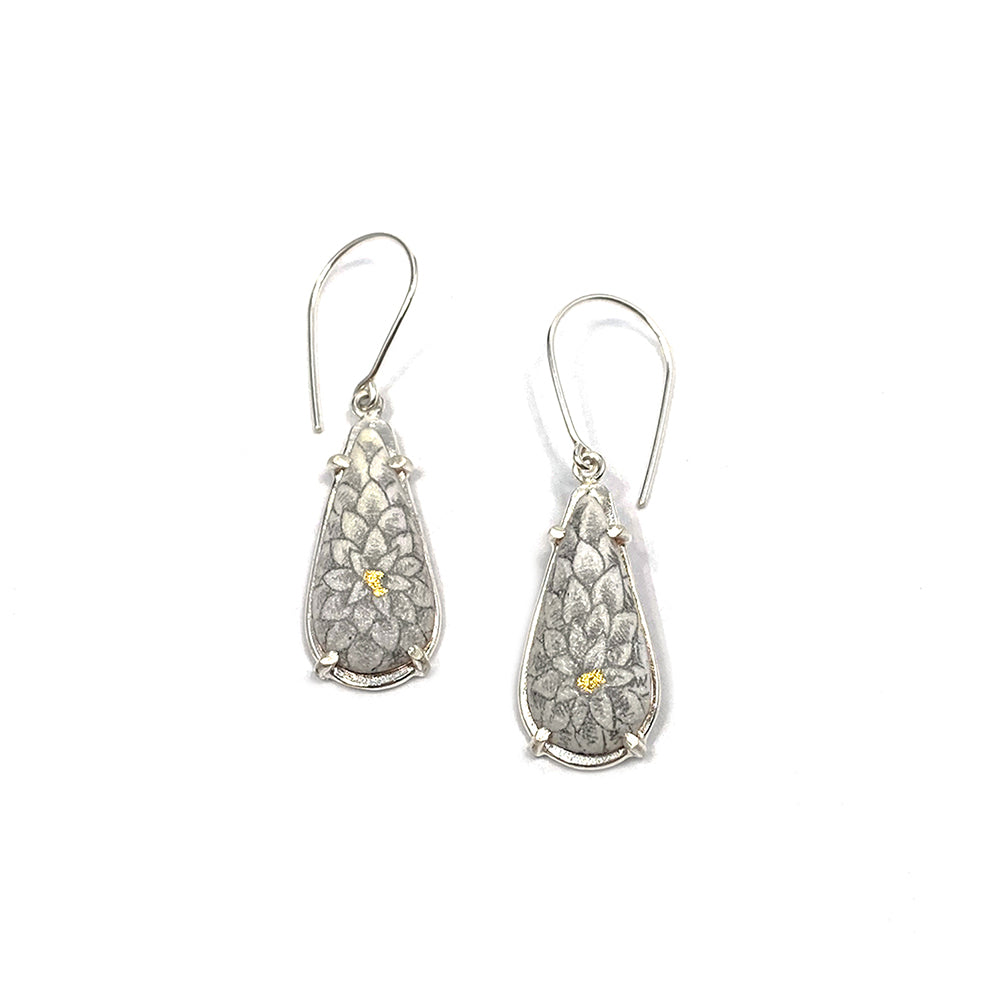 elongated earrings, Chrysanthamum