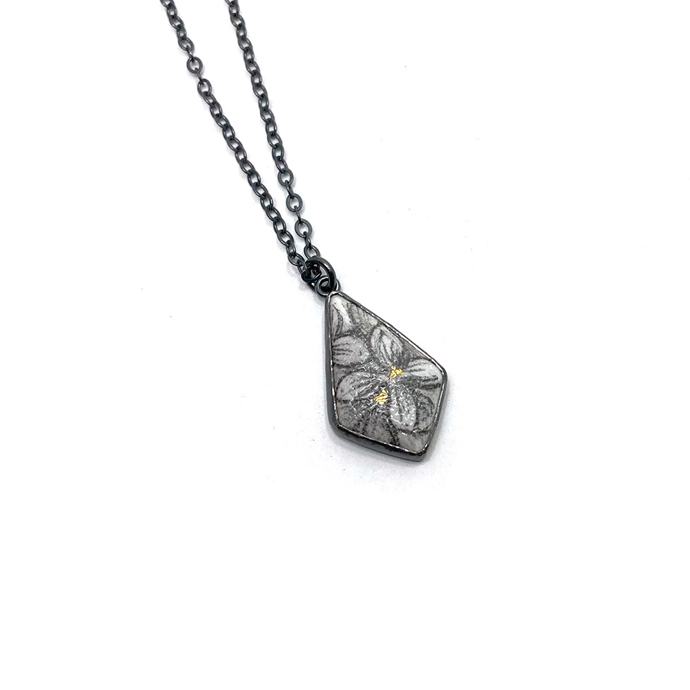 Lilac kite charm necklace