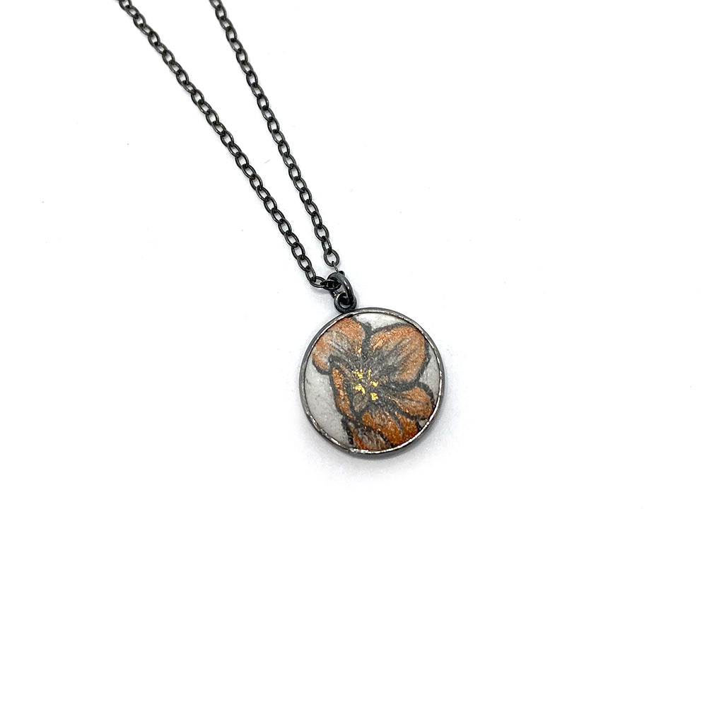 freesia circle pendant