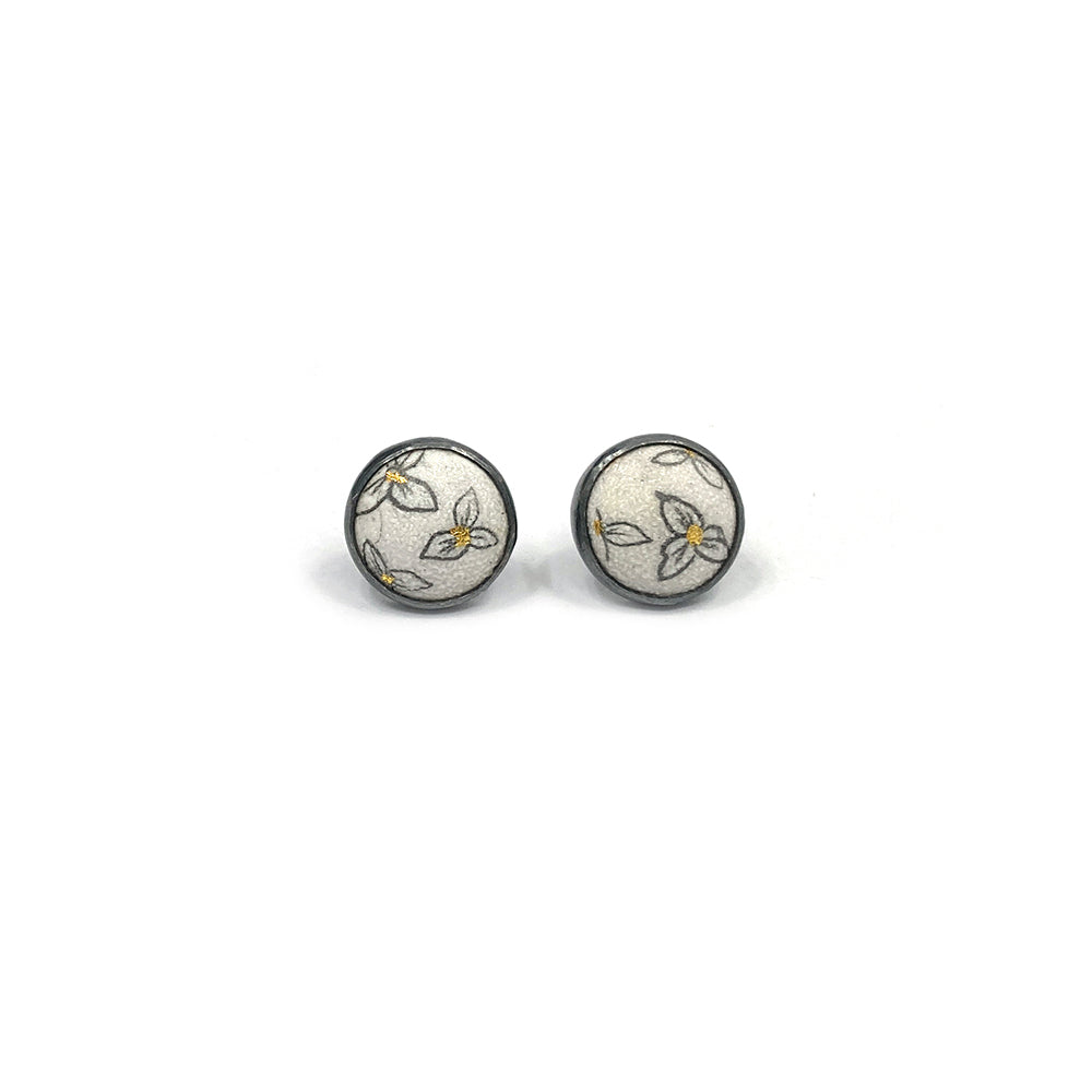 oxidized button posts, trillium