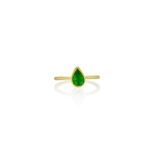 tear drop-shaped faceted emerald stacking ring