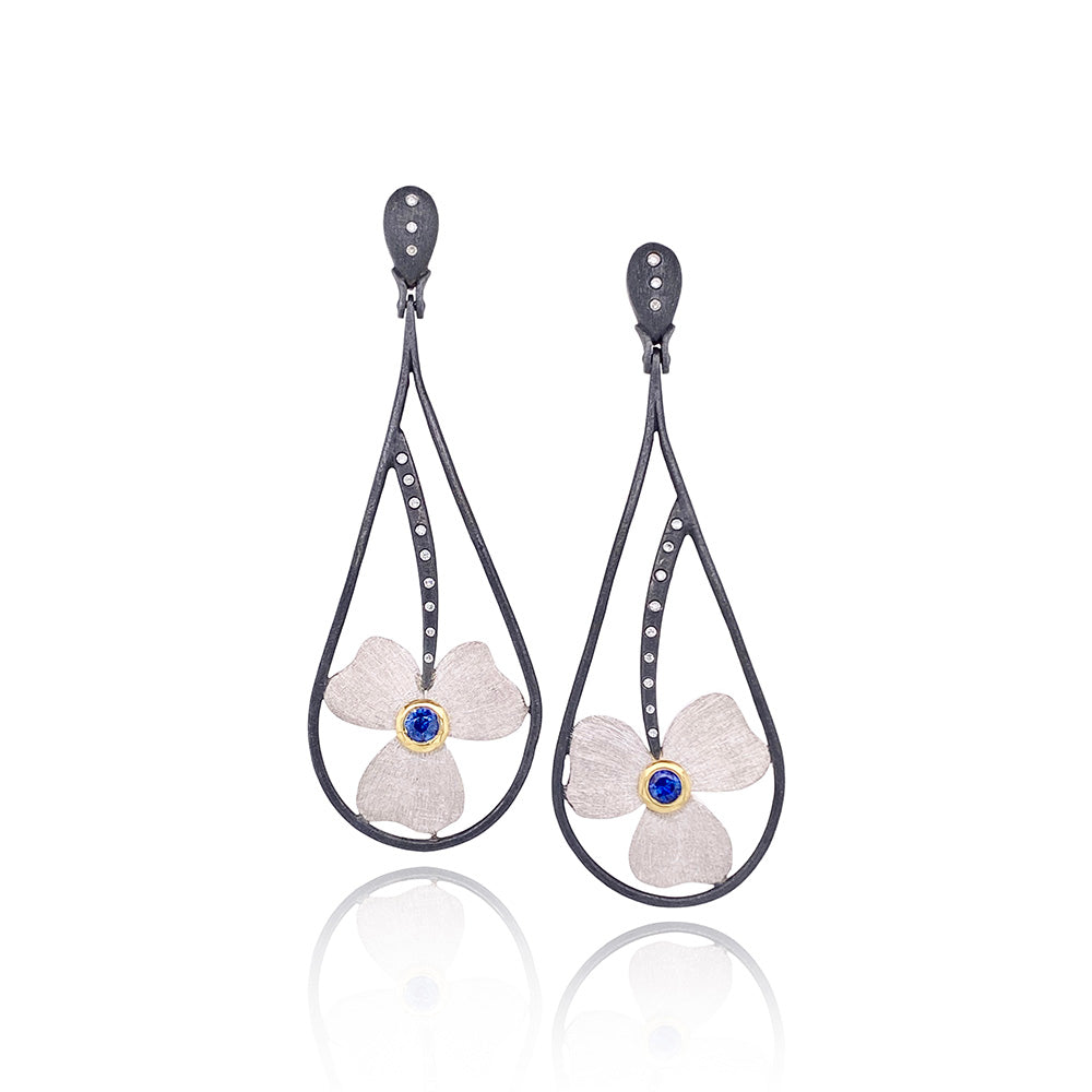 Flower earrings with blue sapphires and diamonds
