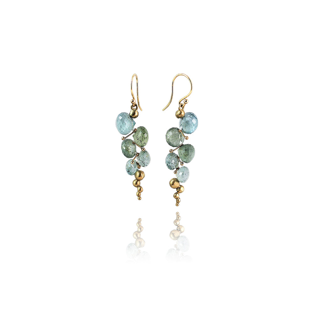 small caviar earrings in moss aquamarine