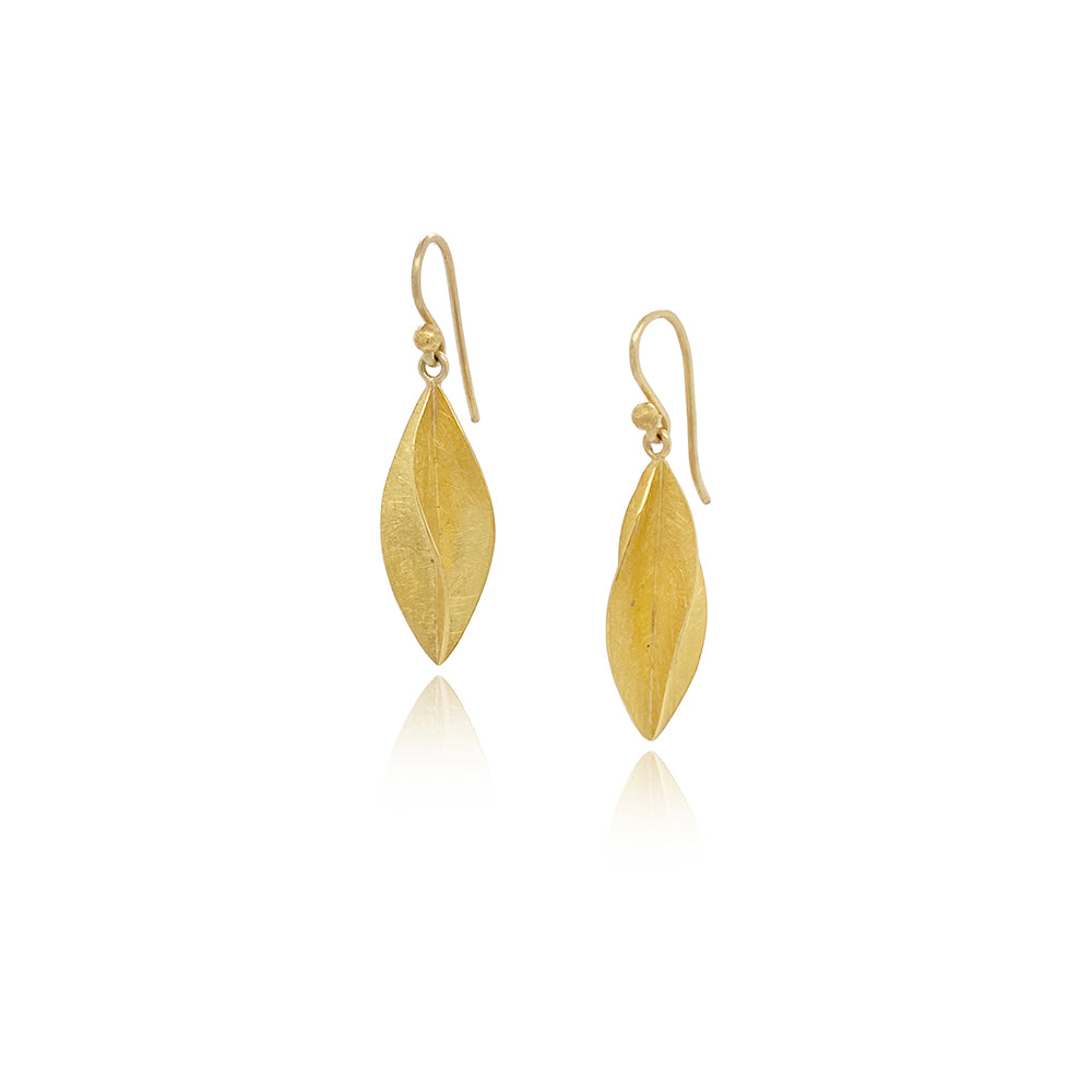 Small Twist Earrings
