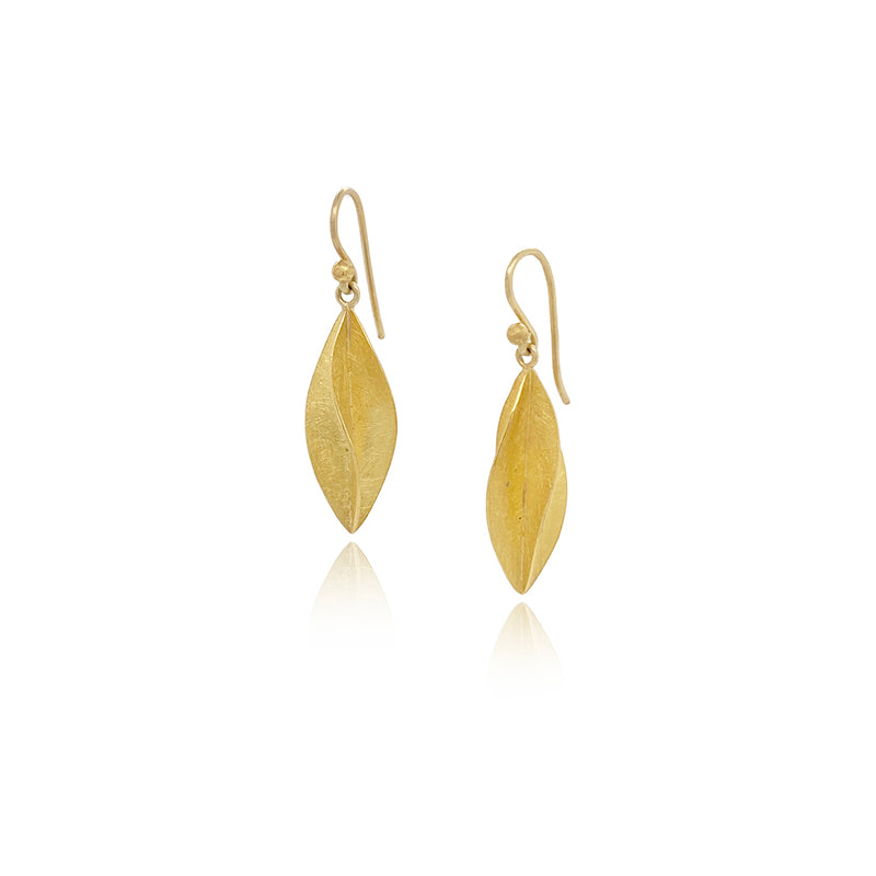Small Twist Earrings