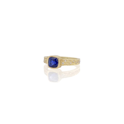 blue sapphire carved glacier ring