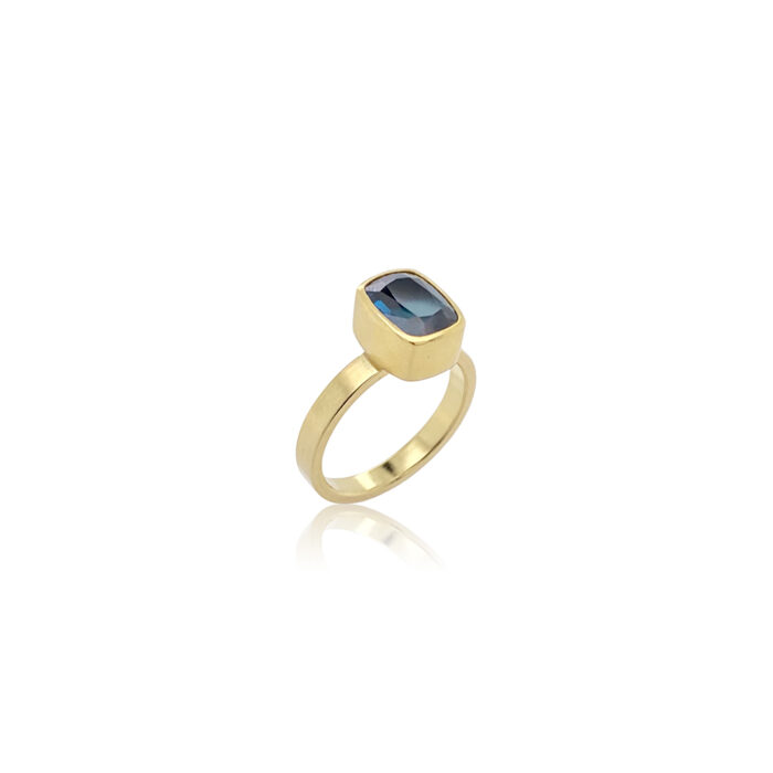 Indicolite tourmaline ring