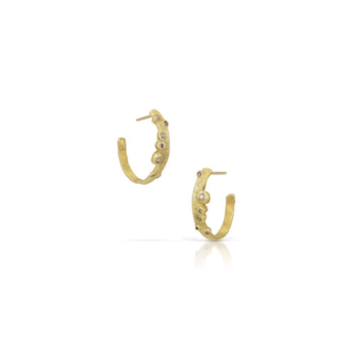 Meandering line hoop earrings