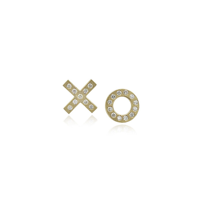 x & O earrings in 18k yellow gold