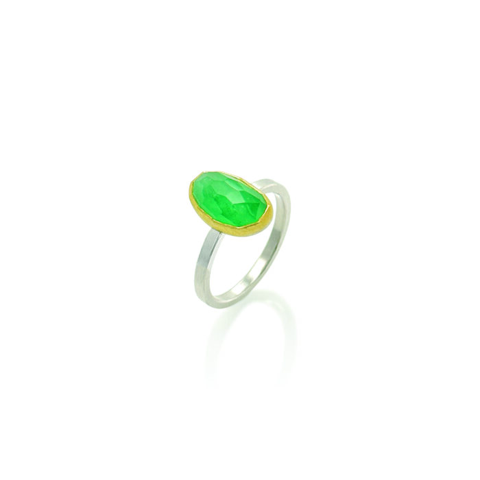 Rose cut oval emerald ring