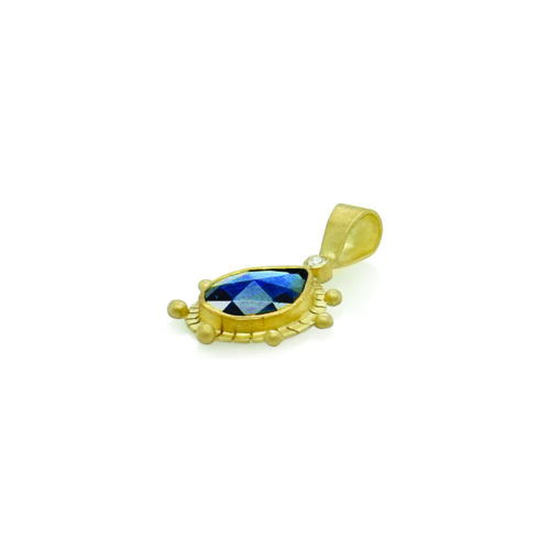 faceted tear drop sapphire pendant