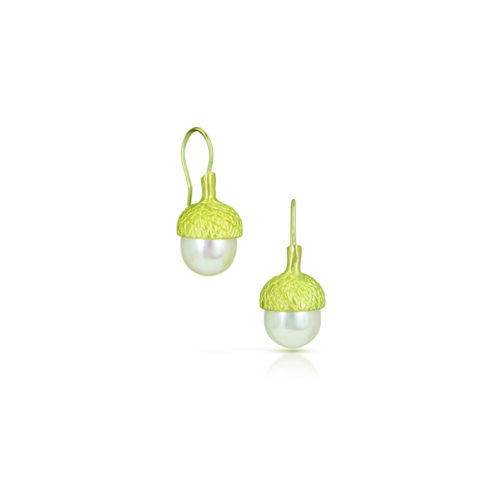 Acorn earrings with south sea peals in 18k green gold