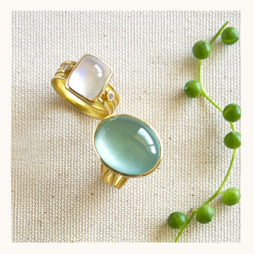 smooth moonstone cushion cabochon ring