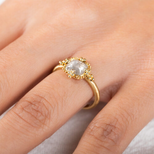 AM-silver and gold dia ring