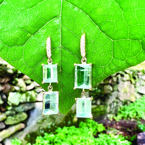 Hi-Lo joyce earrings with mirror-cut aquamarines