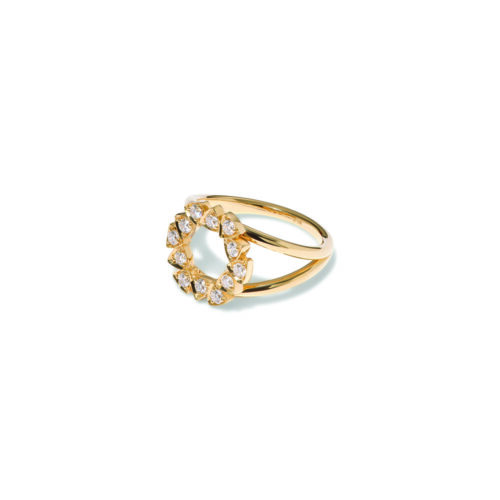Della ring in 18k yellow gold which has 12 - pavé-set diamonds in adjoining trillion settings, 0.38 cttw, with a high polish. Ring is 9/16" in diameter (14mm) and a size 7.5.