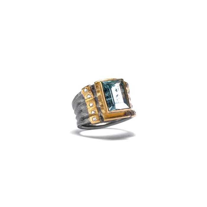 rectangular aquamarine ring with diamonds