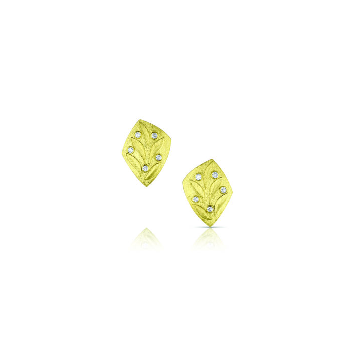 18k yellow gold kite-shaped earrings with engraved leaves and diamonds, .05cttw, on post. Earrings are 19mm long x 15mm wide.