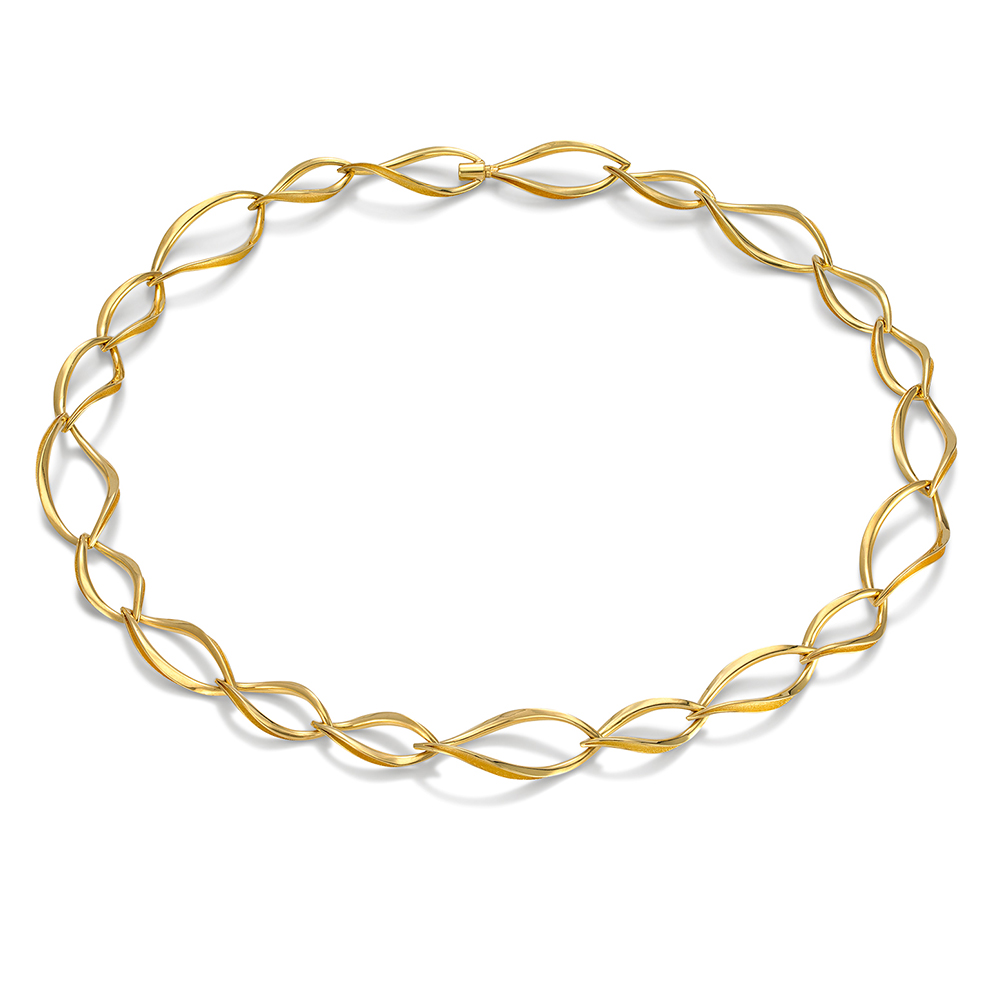 Nested Marquise necklace in 18k