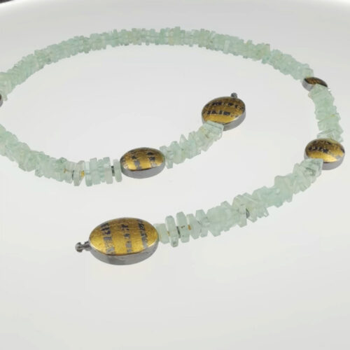 green beryl vario clasp necklace